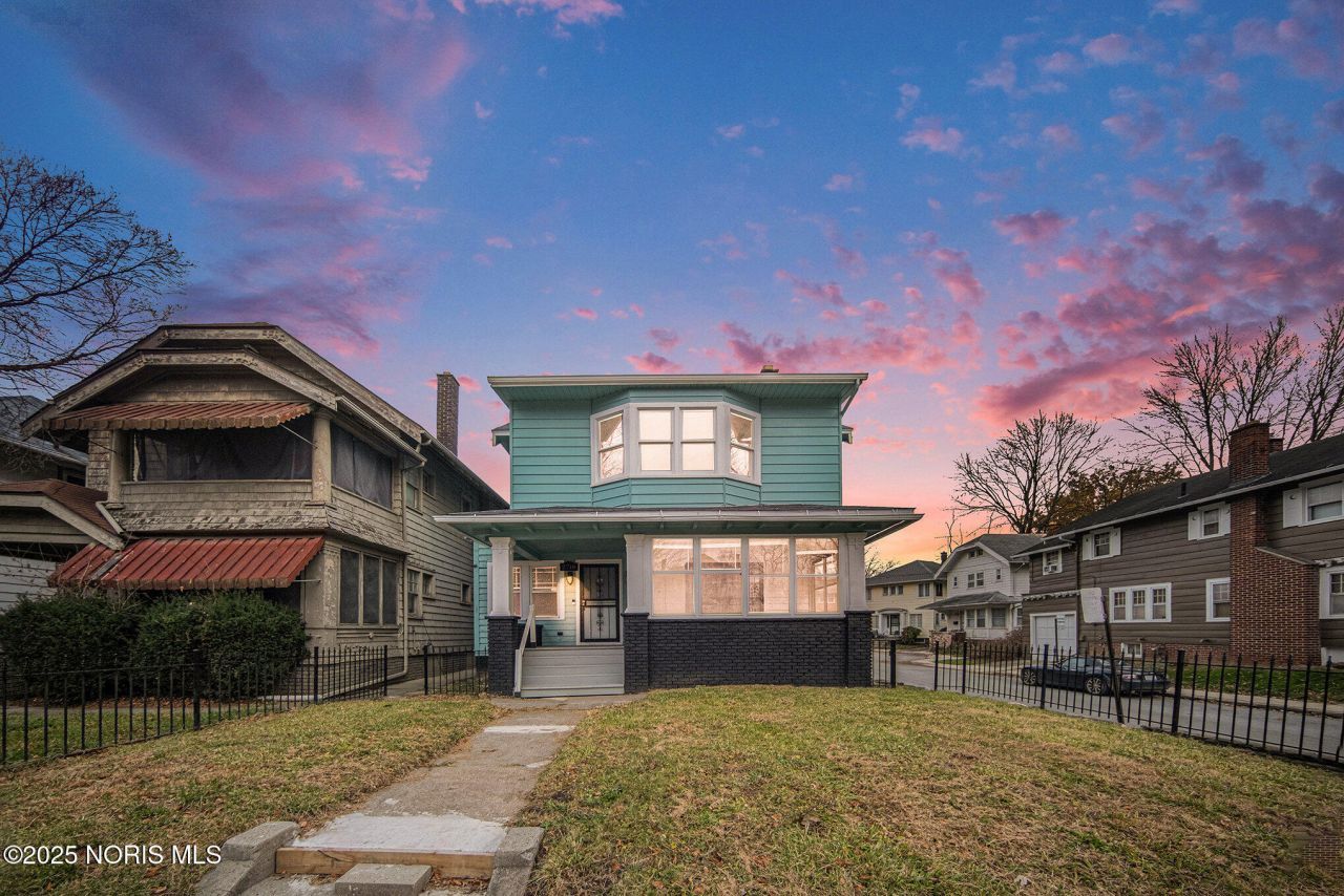 2716 Collingwood Boulevard, Toledo, OH 43610 Main Photo