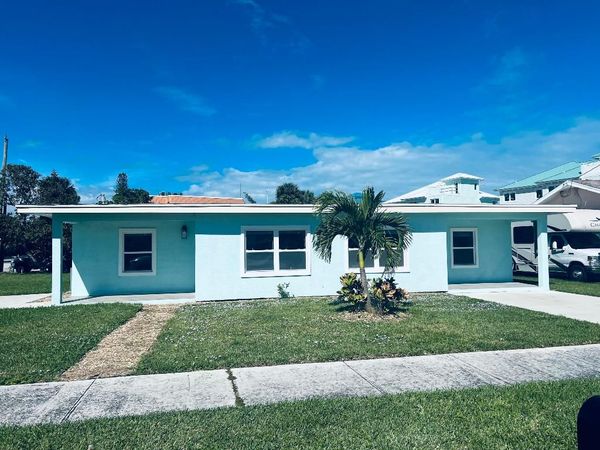 1400 Binney Drive, Fort Pierce, FL 34949