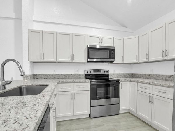 13998 Folkestone Circle, Wellington, FL 33414