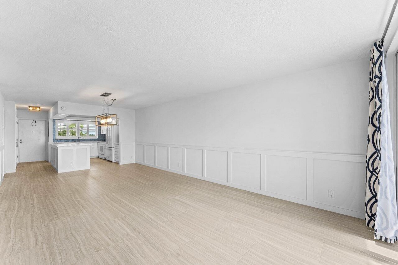 2004 S Federal Highway, Unit D403, Boynton Beach, FL 33435 Photo