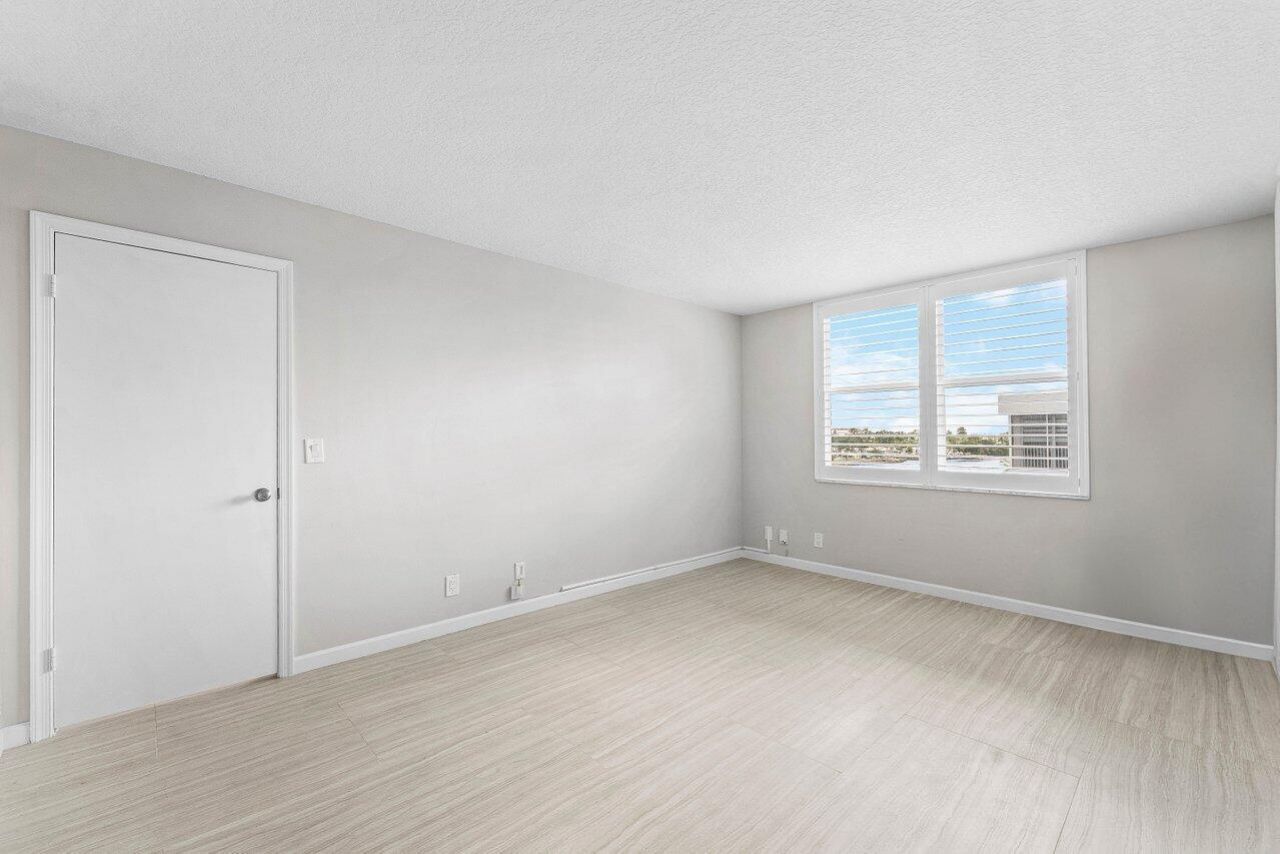 2004 S Federal Highway, Unit D403, Boynton Beach, FL 33435 Photo