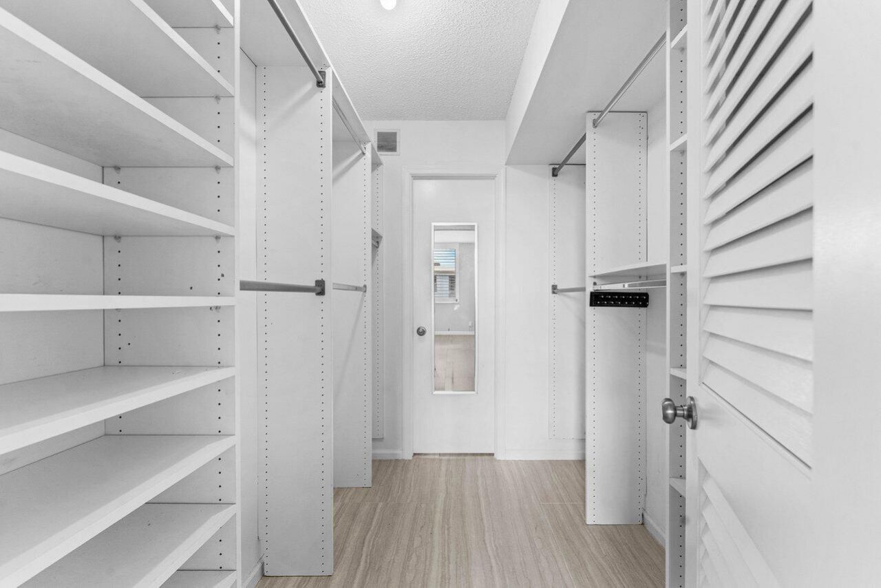 2004 S Federal Highway, Unit D403, Boynton Beach, FL 33435 Photo