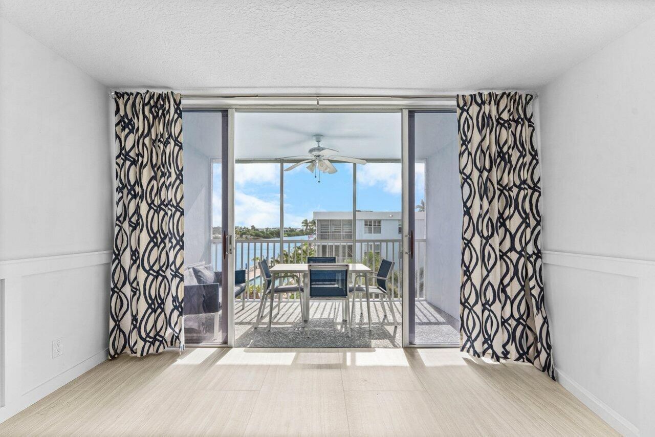 2004 S Federal Highway, Unit D403, Boynton Beach, FL 33435 Photo