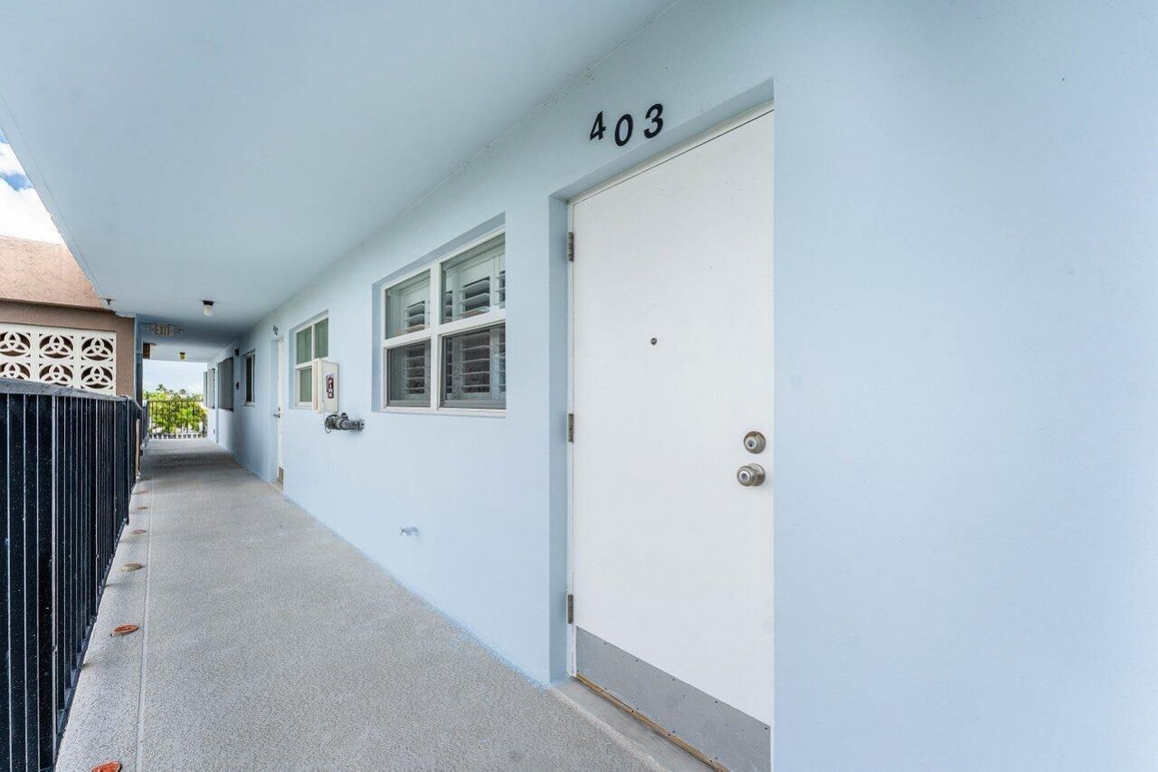 2004 S Federal Highway, Unit D403, Boynton Beach, FL 33435 Photo