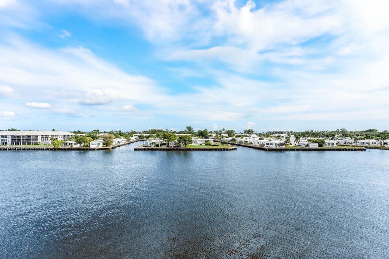 2004 S Federal Highway, Unit D403, Boynton Beach, FL 33435 Photo