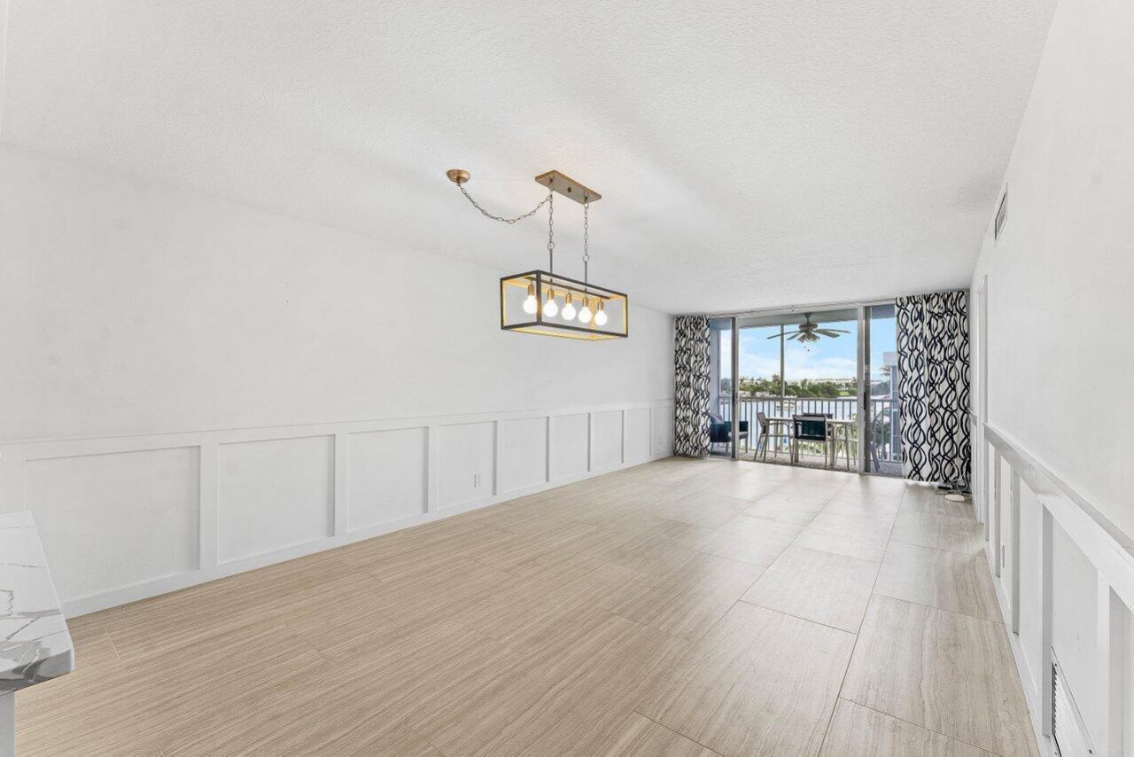 2004 S Federal Highway, Unit D403, Boynton Beach, FL 33435 Photo