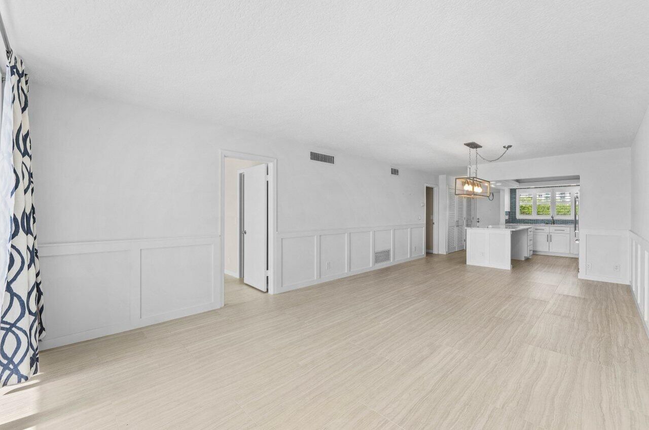 2004 S Federal Highway, Unit D403, Boynton Beach, FL 33435 Photo