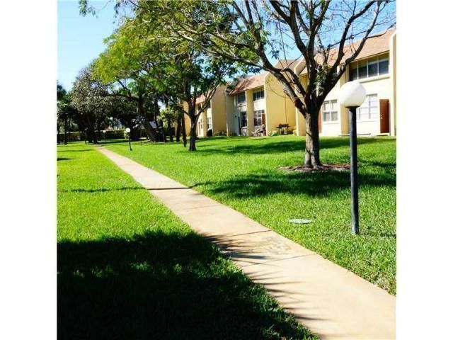 2805 SW 22nd Avenue, Unit 2060, Delray Beach, FL 33445 Photo