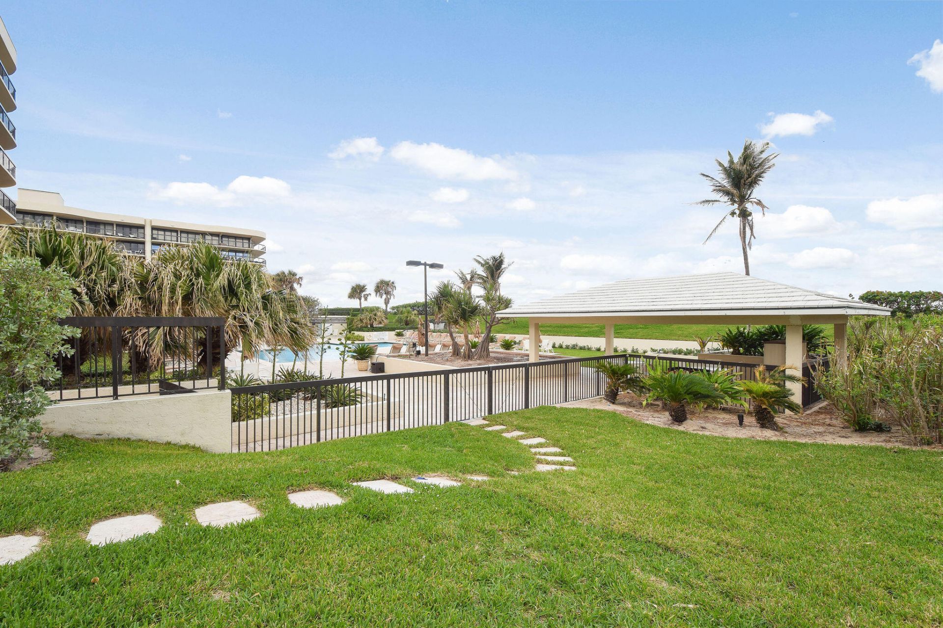 3440 S Ocean Boulevard, Unit 105s, Palm Beach, FL 33480 Photo