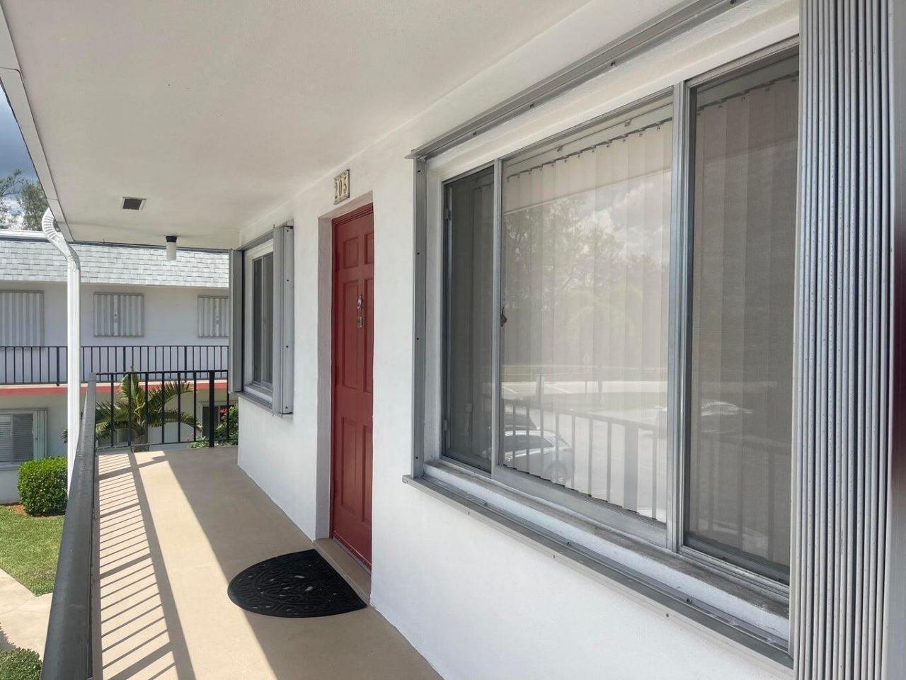 2840 Lake Osborne Drive, Unit 205, Lake Worth, FL 33461 Photo