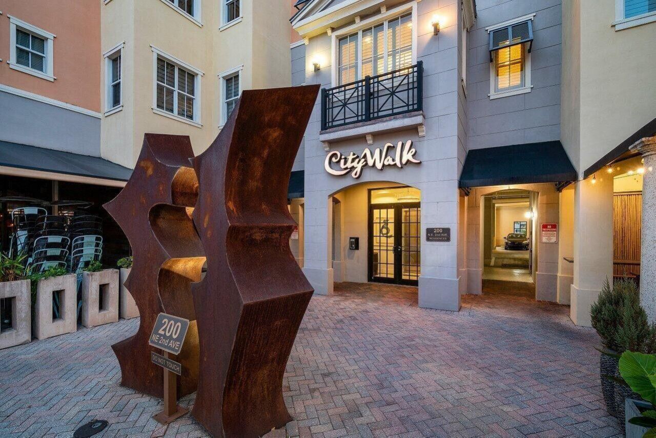 200 NE 2nd Avenue, Unit 401, Delray Beach, FL 33444 Photo