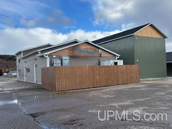 408 Mill Street, Munising, MI 49862