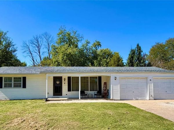 11 Garden Place, Montgomery, MO 63361