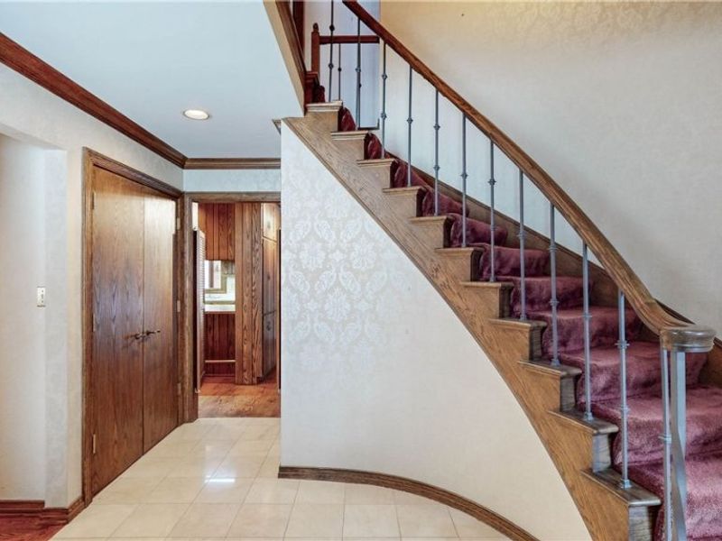 1091 Sand Run Road, Akron, OH 44313 Photo 3