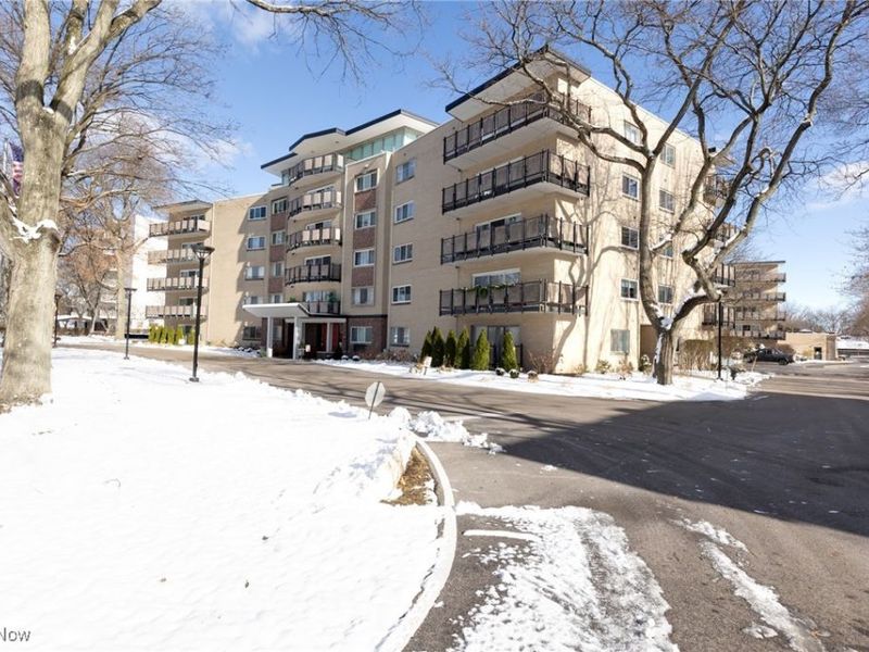 255 N Portage Path, Unit 507, Akron, OH 44303 Photo 1