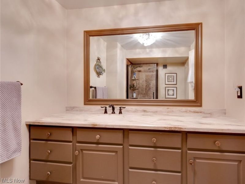 255 N Portage Path, Unit 507, Akron, OH 44303 Photo 15