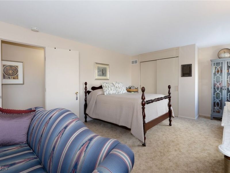 255 N Portage Path, Unit 507, Akron, OH 44303 Photo 19