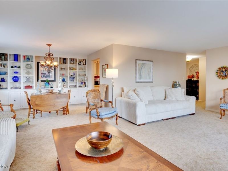 255 N Portage Path, Unit 507, Akron, OH 44303 Photo 9