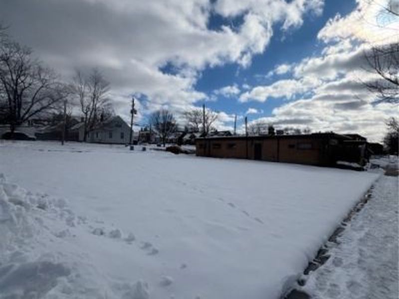 5147 Warrensville Center Road, Maple Heights, OH 44137 Photo 2