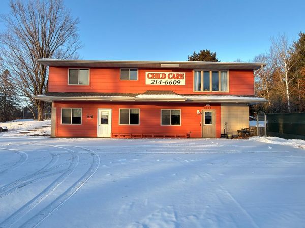 2328 N Hillcrest Parkway , Altoona, WI 54720