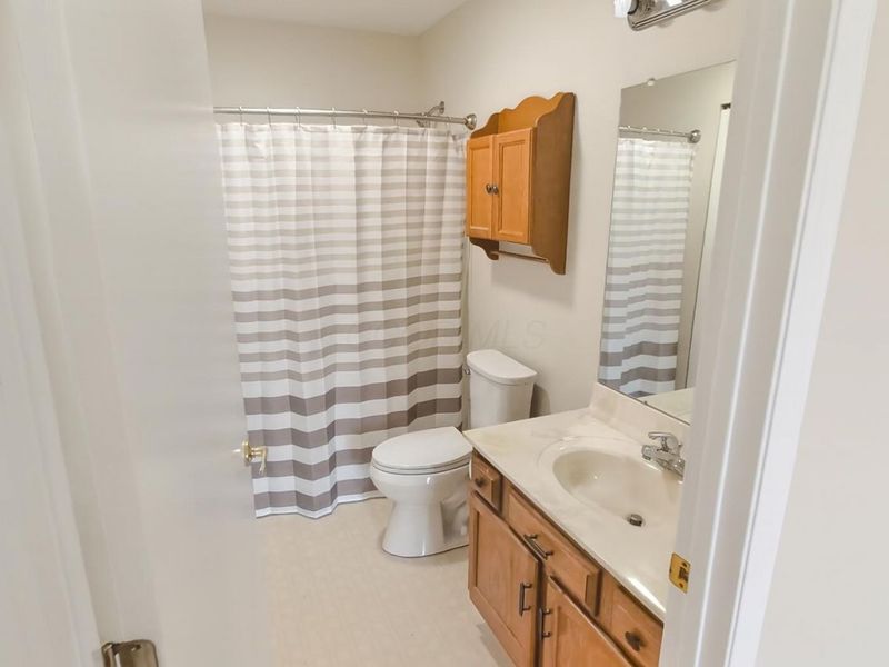 8574 Victoria Meadow Lane, Reynoldsburg, OH 43068 Photo 10