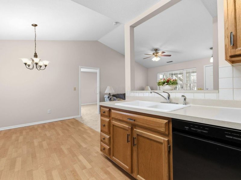 8574 Victoria Meadow Lane, Reynoldsburg, OH 43068 Photo 15