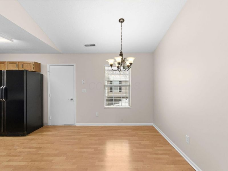 8574 Victoria Meadow Lane, Reynoldsburg, OH 43068 Photo 8