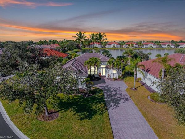 11105 Sea Tropic LN, FORT MYERS, FL 33908