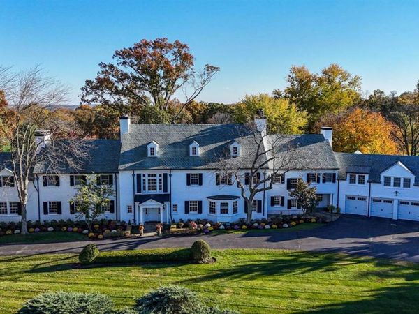 9675 Cunningham Road, Indian Hill, OH 45243