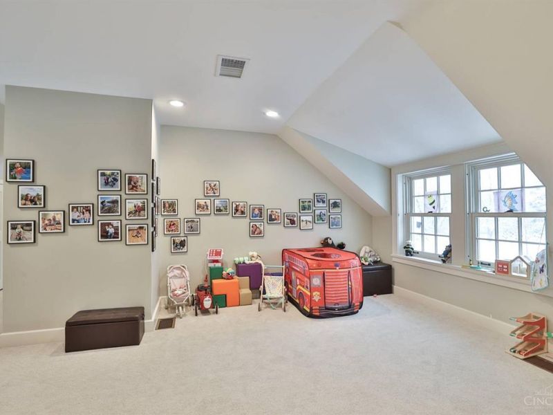 9675 Cunningham Road, Indian Hill, OH 45243 Photo 44