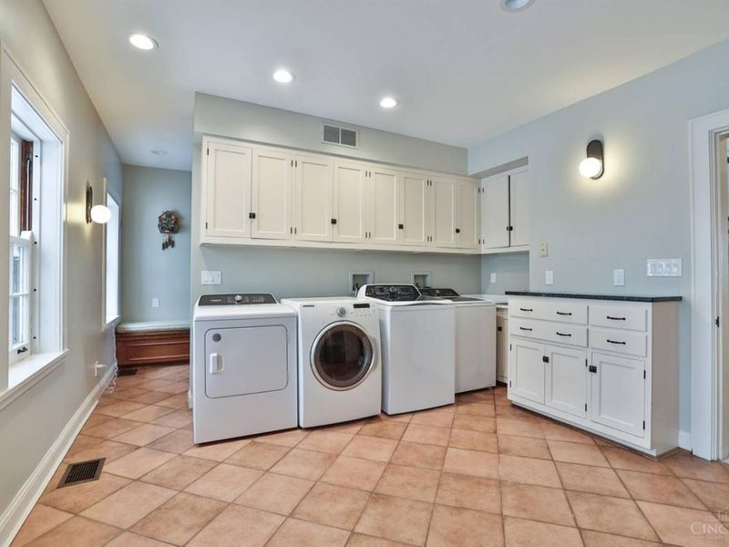 9675 Cunningham Road, Indian Hill, OH 45243 Photo 55