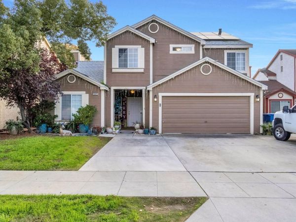 2372 Ironwood Way, Madera, CA 93637