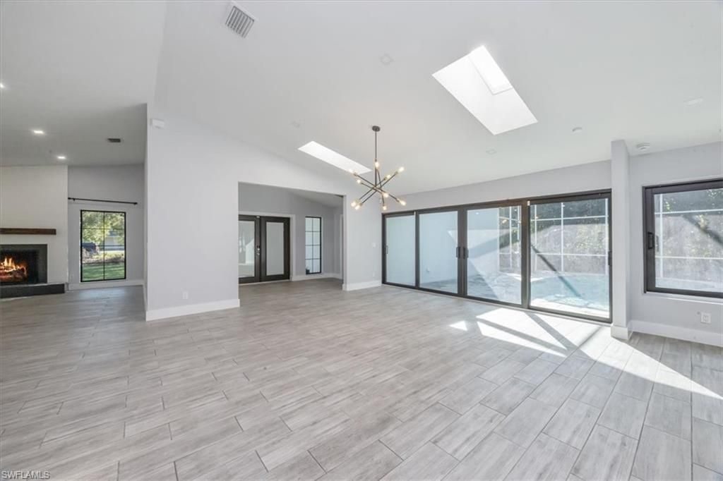 6161 Waxmyrtle Way, Naples, FL 34109 Photo