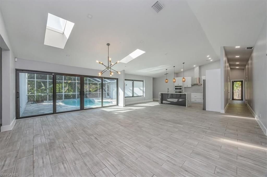 6161 Waxmyrtle Way, Naples, FL 34109 Photo