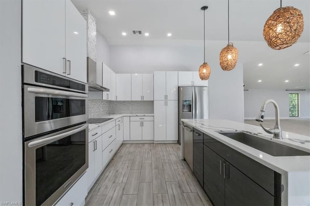 6161 Waxmyrtle Way, Naples, FL 34109 Photo