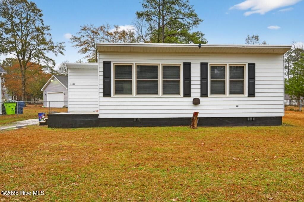 502 Hollywood Boulevard, Havelock, NC 28532 Main Photo