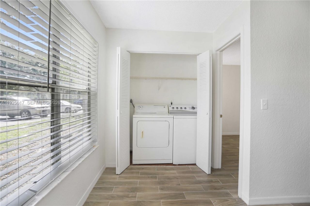 417 Vista Isles Dr, Unit 2315, Sunrise, FL 33325 Photo