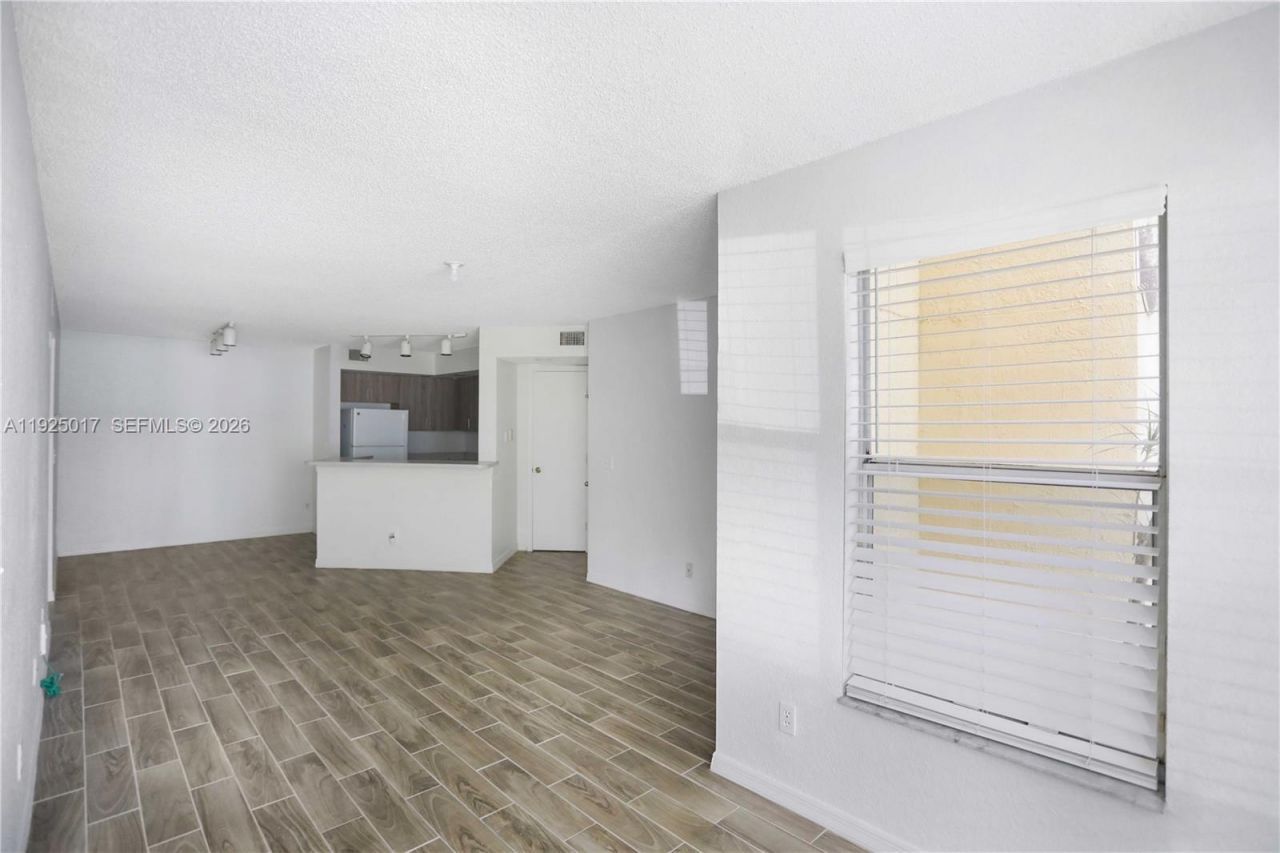 417 Vista Isles Dr, Unit 2315, Sunrise, FL 33325 Photo