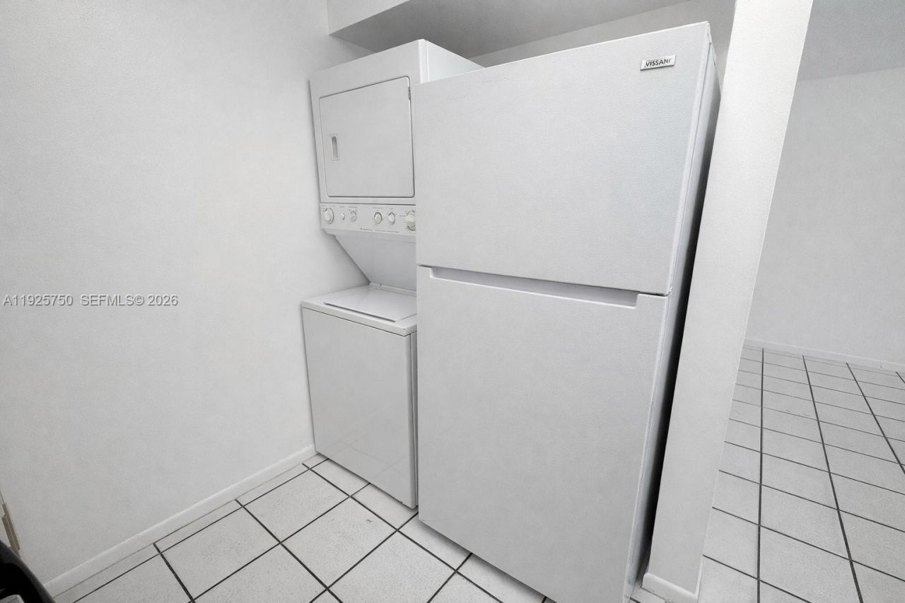 14851 SW 104th St, Unit 11-21, Miami, FL 33196 Photo