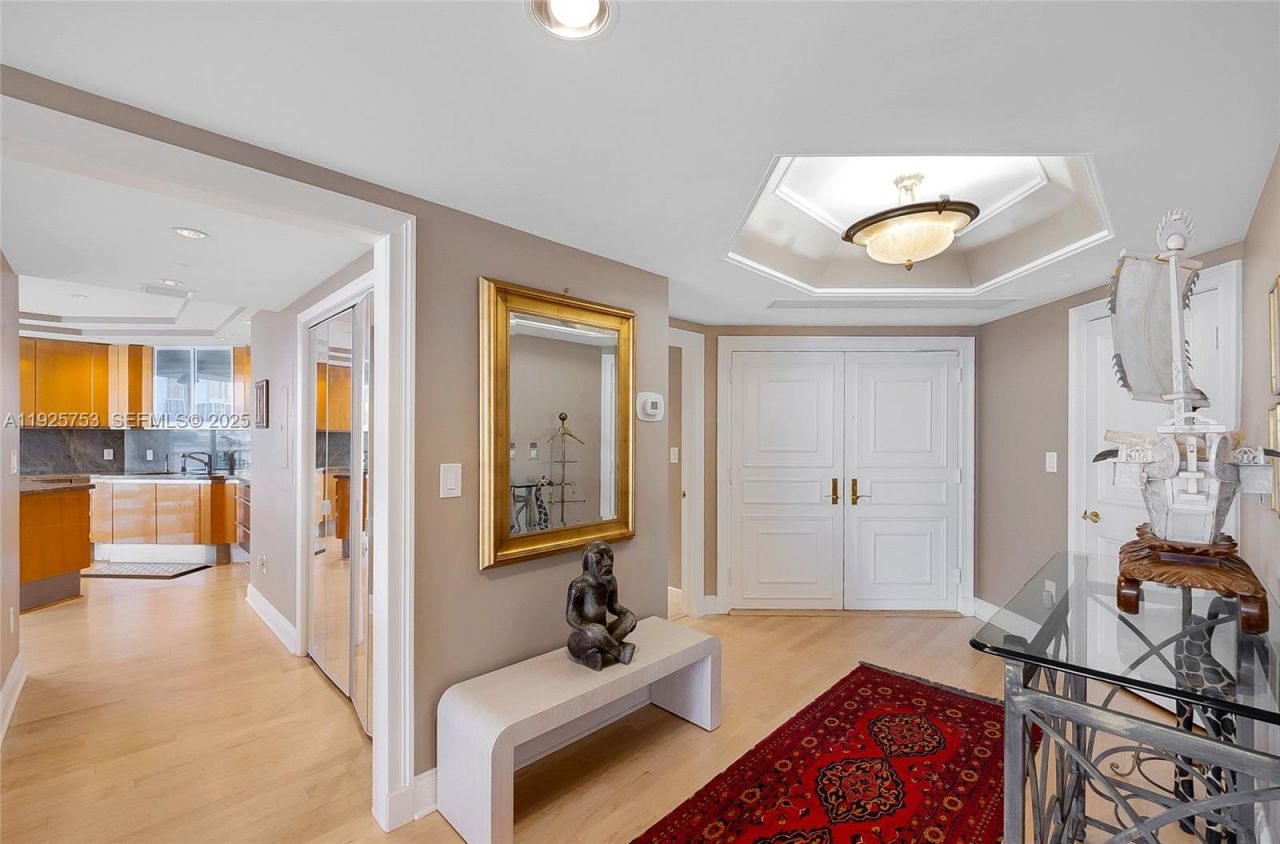 2600 Island Blvd, Unit 301, Aventura, FL 33160 Photo