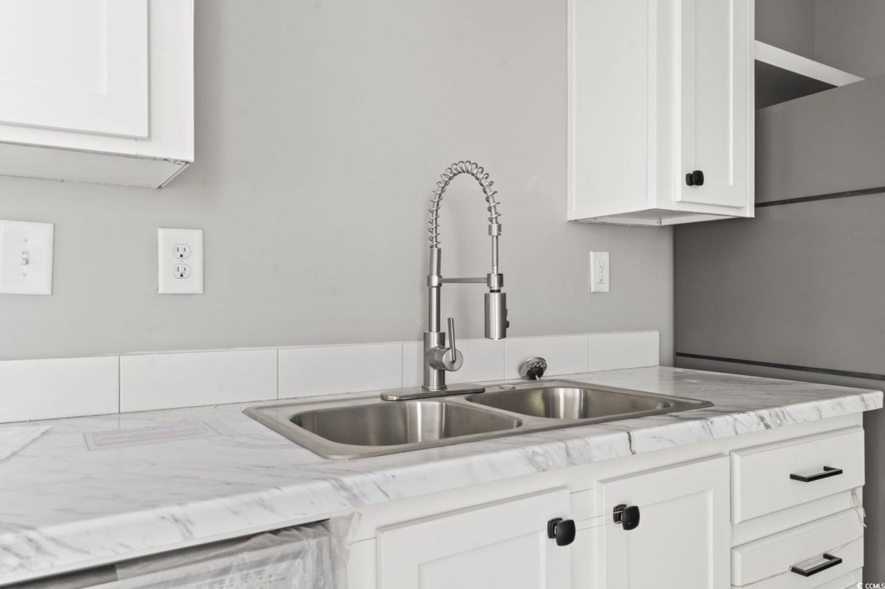 1533 Sand Dollar Ln.  Photo 8