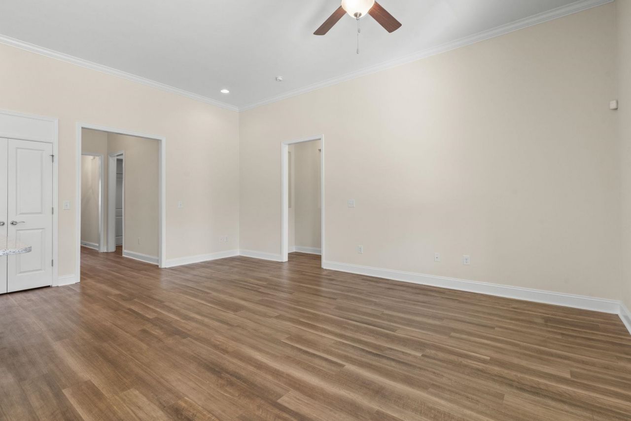 1709 Maplecress Way Photo 12