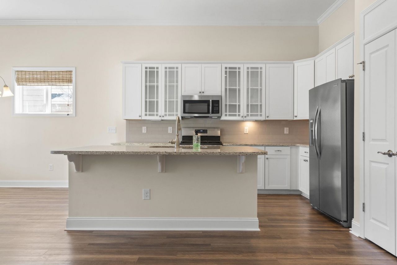 1709 Maplecress Way Photo 6