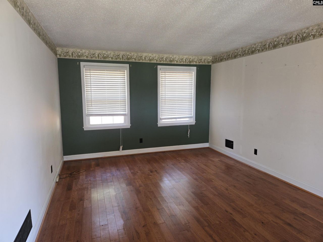 2701 Cliffside Drive Photo 18