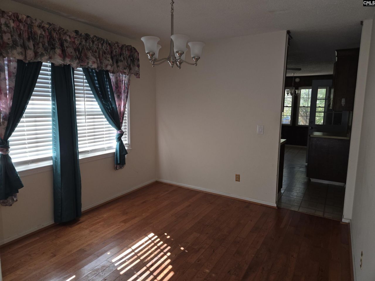 2701 Cliffside Drive Photo 9