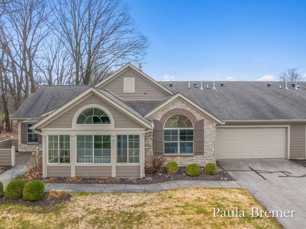 856 Bridge Crest Drive SE, Ada, MI 49301