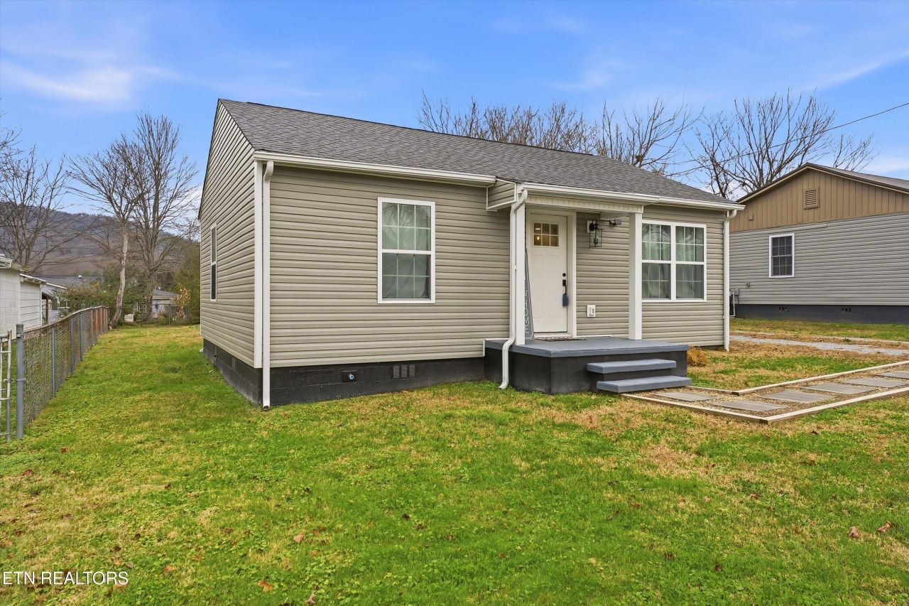 117 Love Drive, Harriman, TN 37748 Main Photo