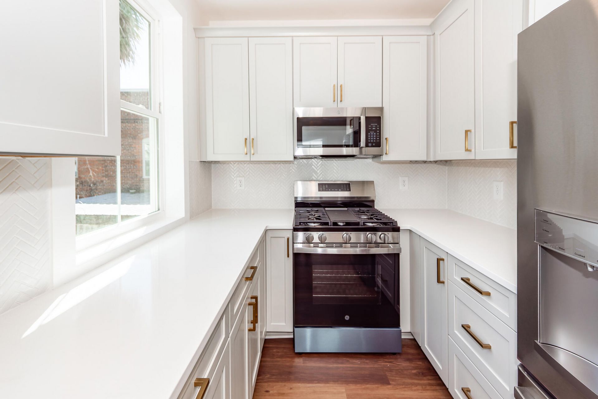 7 Iron Frg Alley Photo 22