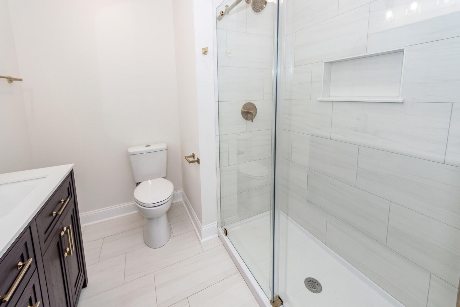 7 Iron Frg Alley Photo 30