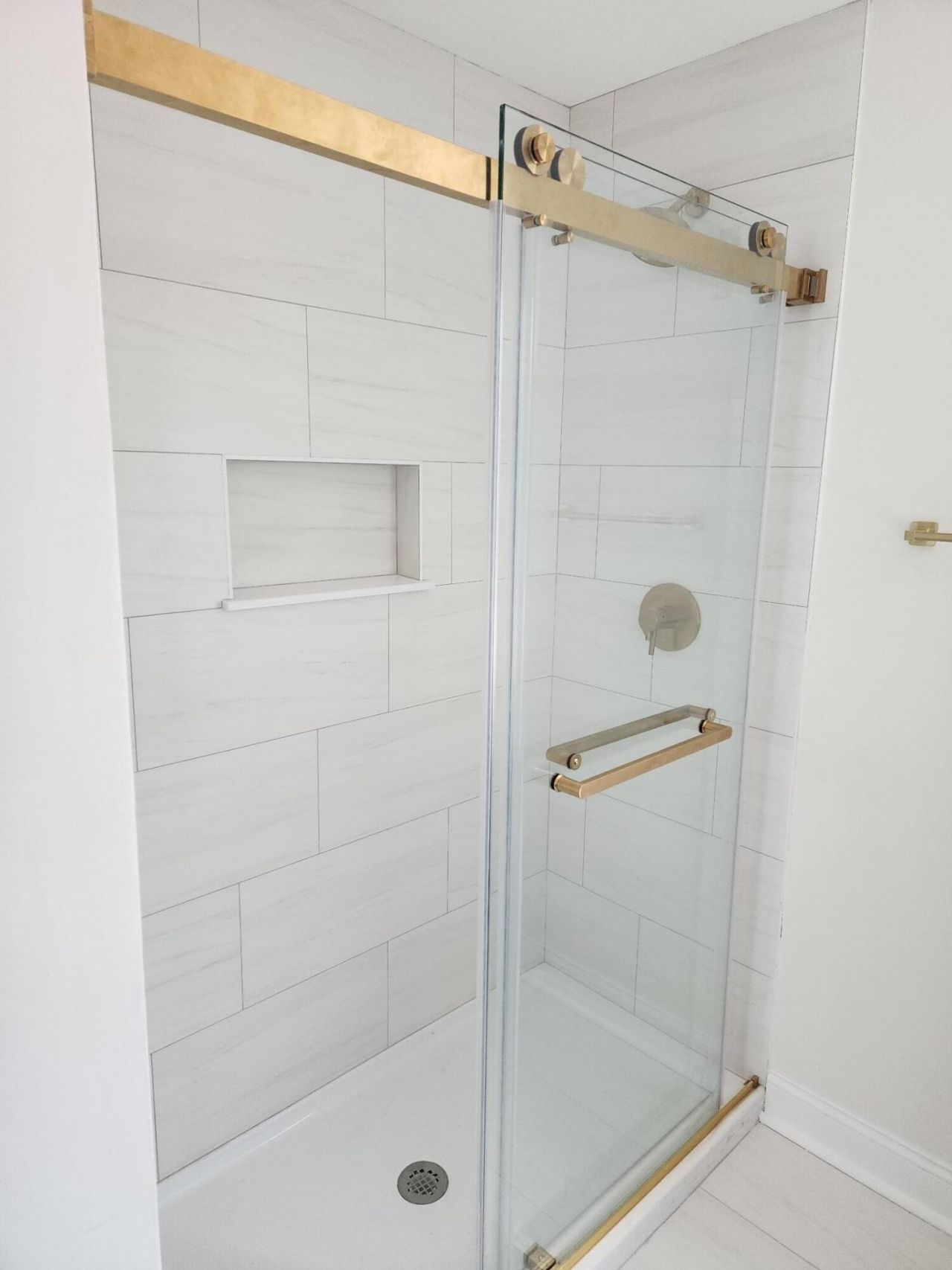 7 Iron Frg Alley Photo 9